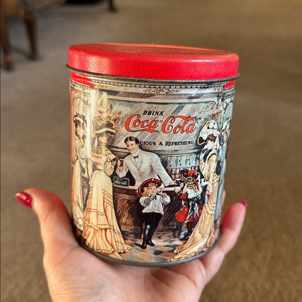 Coca-Cola Decorative Tin with Red Top - Picture 12 of 12